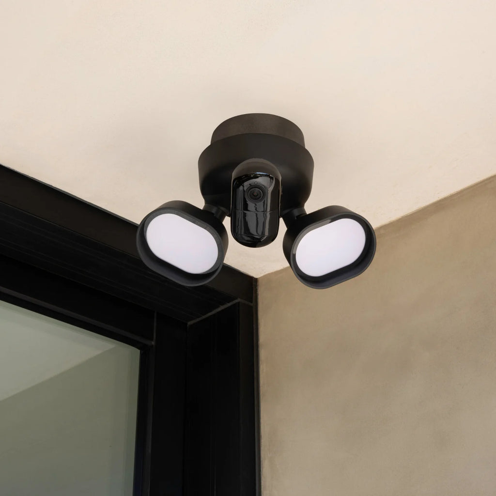 Arlo Wired Floodlight Camera - Home Security Camera with 2K Video - Black